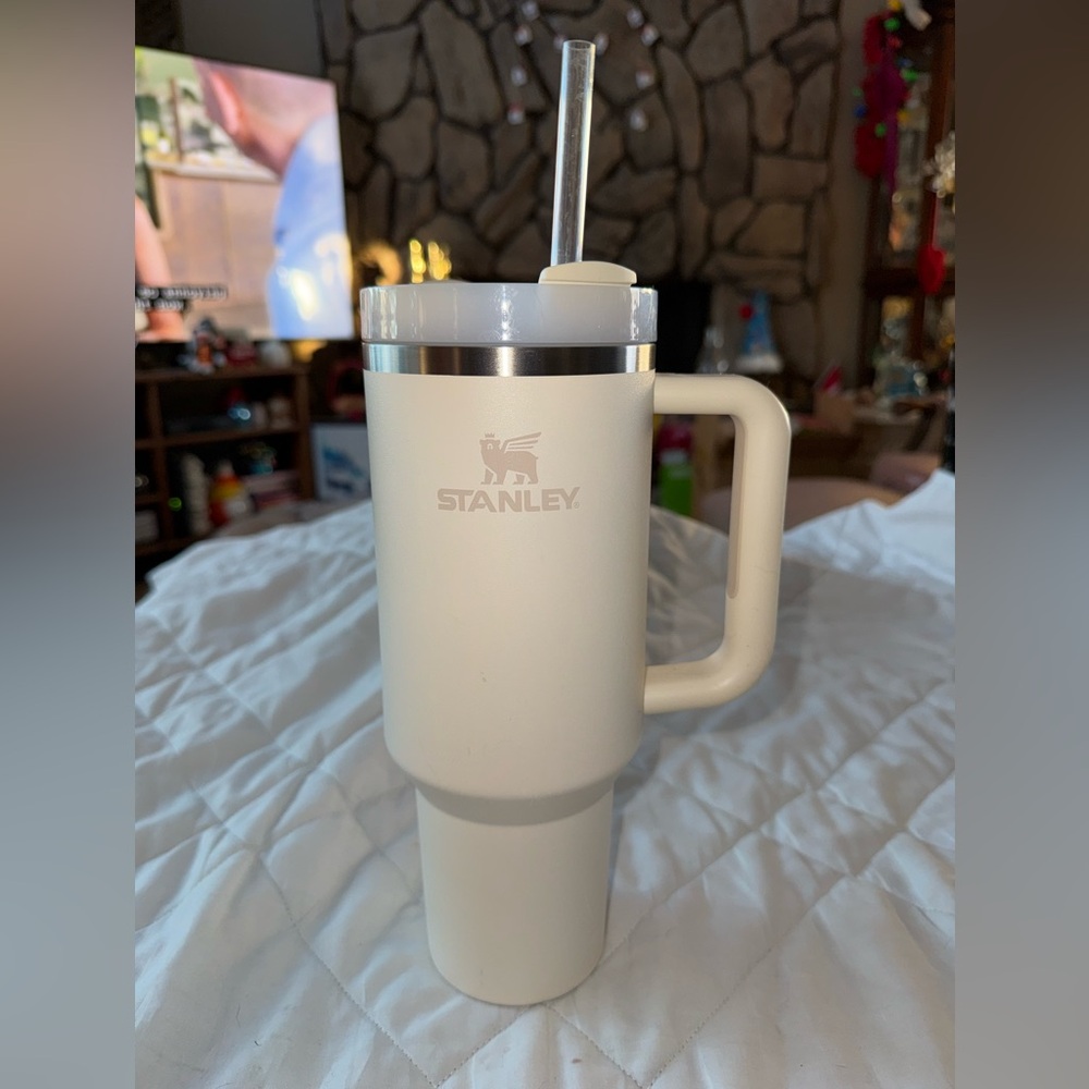 Stanley The Quencher H2.0 FlowState Tumbler | 40 OZ | 1.18 L
